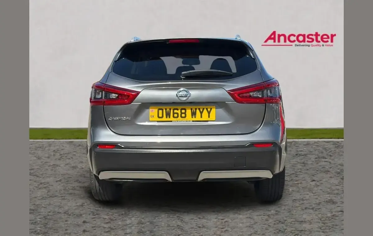 Used Nissan Qashqai N-Connecta 160 HP (117 kW) 2019 Grey SUV