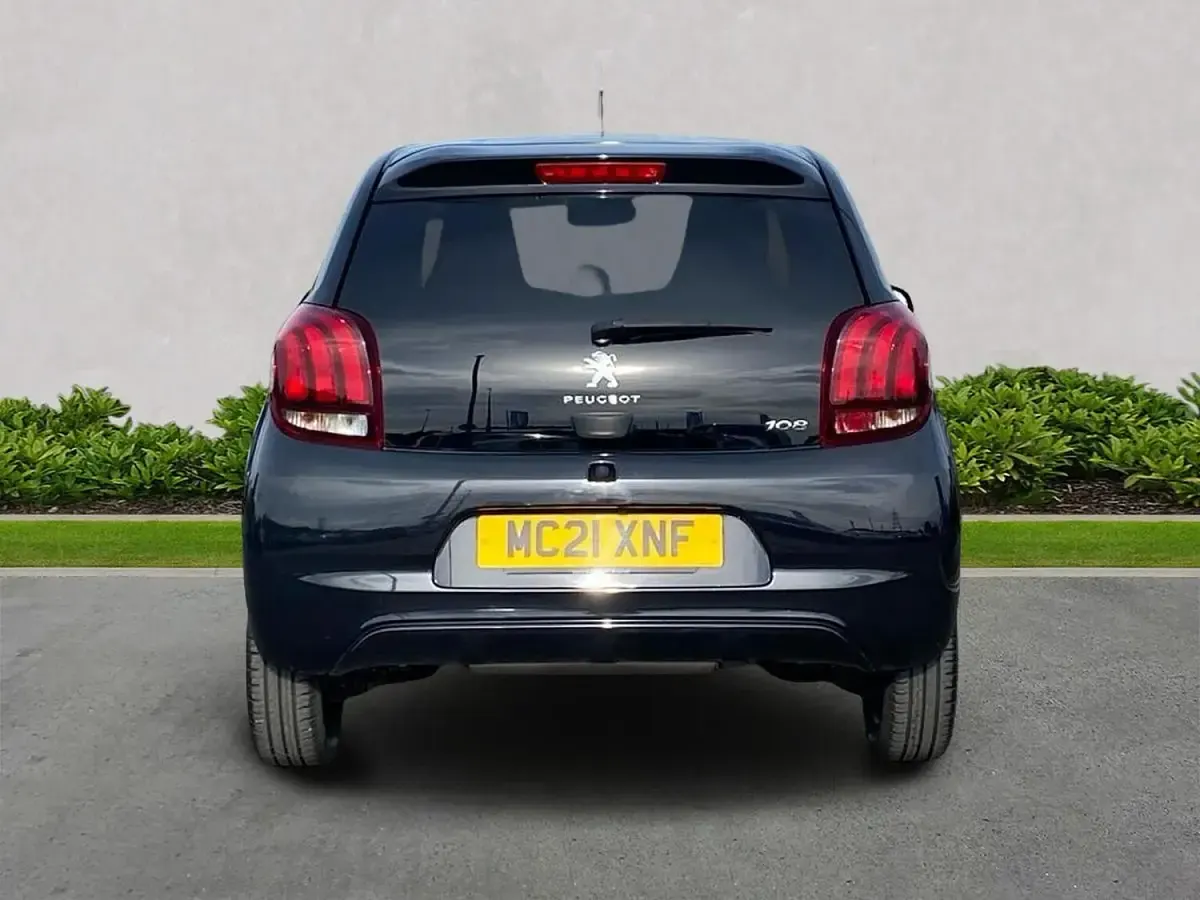 Used Peugeot 108 Allure 72 HP (52 kW) 2021 Black Hatchback