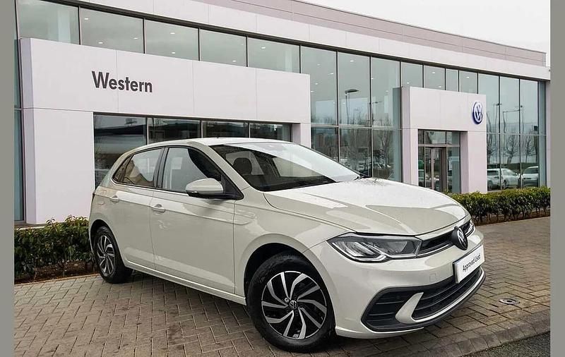 Used VW Polo Life 80 HP (58 kW) 2023 Grey Hatchback