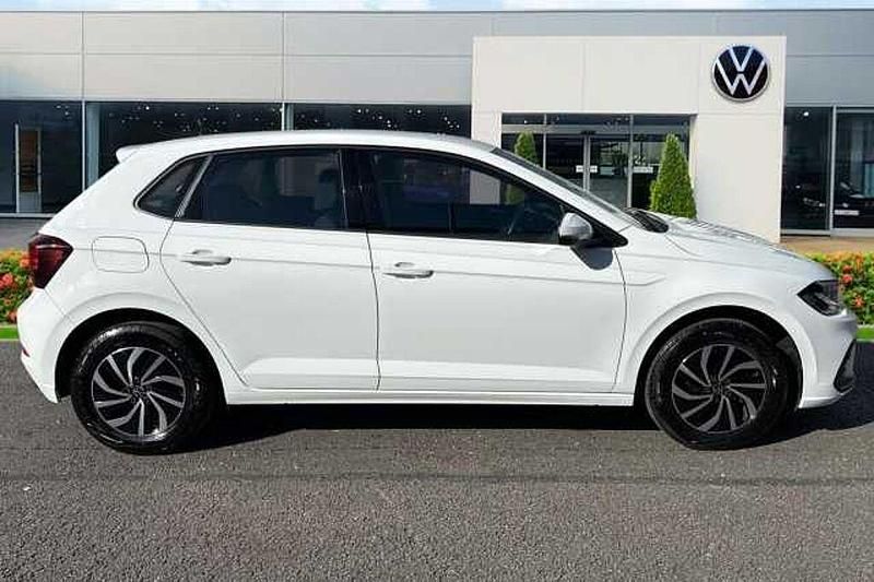 Used VW Polo Life 95 HP (69 kW) 2025 White Hatchback