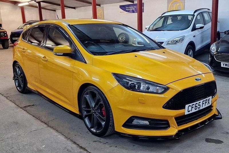 Orange Used 2016 Ford Focus ST Hatchback | £9,250 (Fair price) - Image 1/1