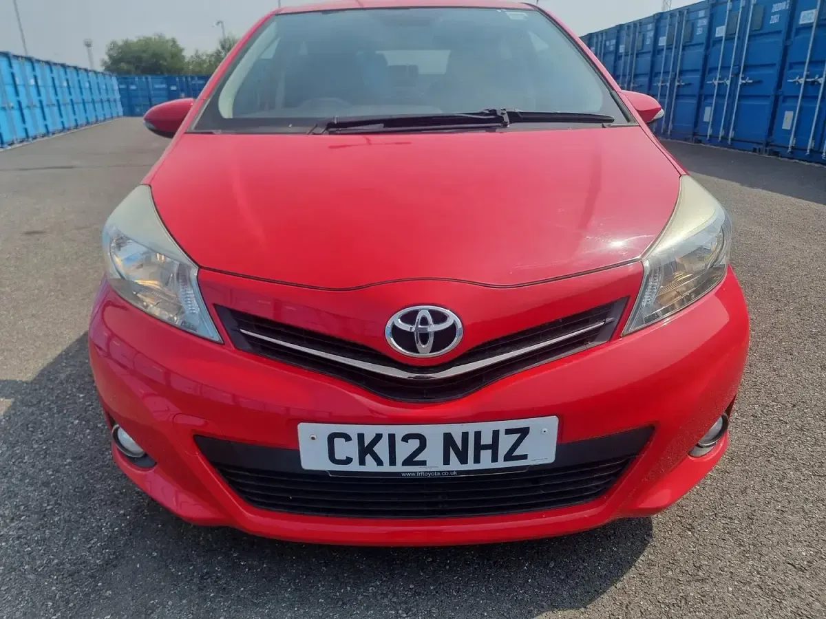 Used Toyota Yaris SR 2012 Red Hatchback