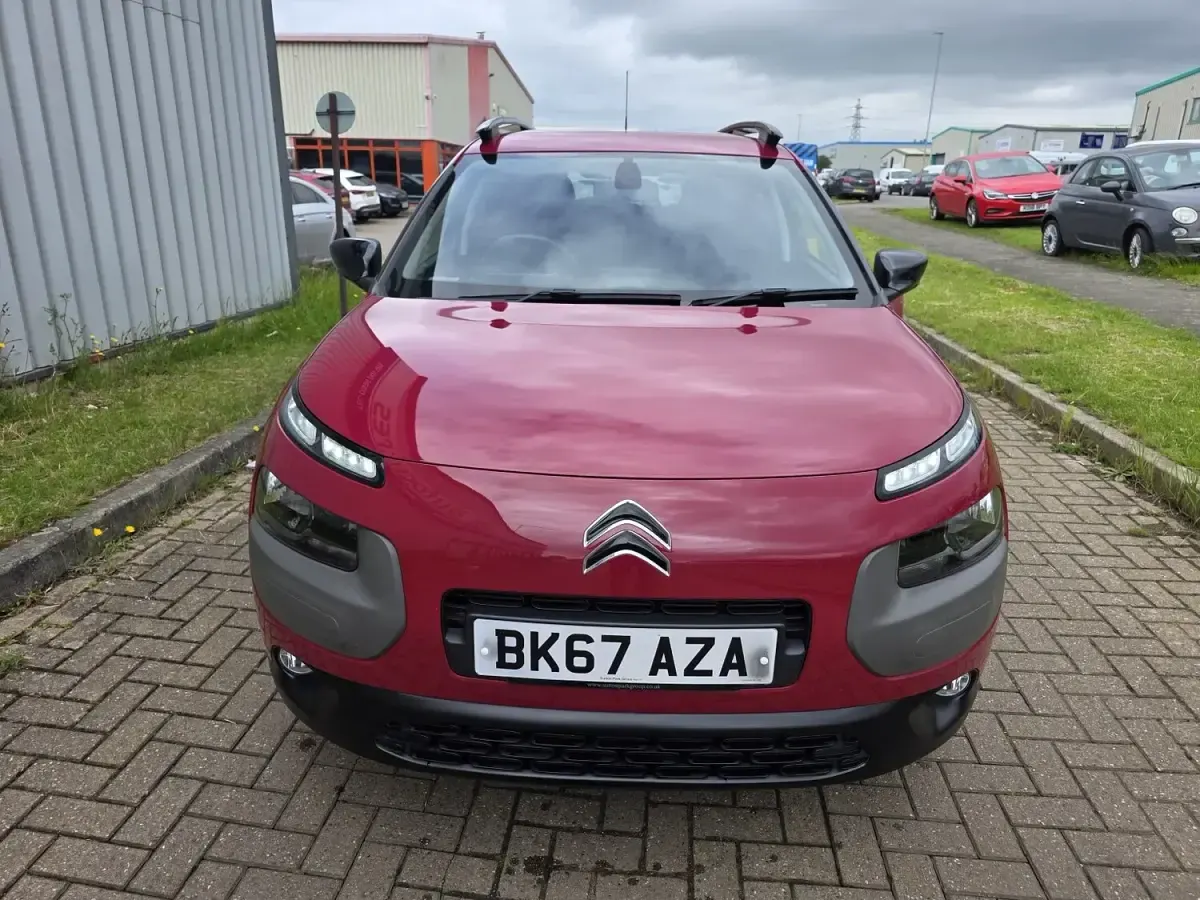 Used Citroën C4 Cactus Flair 2017 Red Hatchback