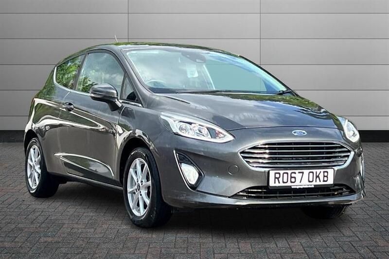Magnetic Used 2017 Ford Fiesta Zetec Hatchback | £9,392 (Fair price) - Image 1/4