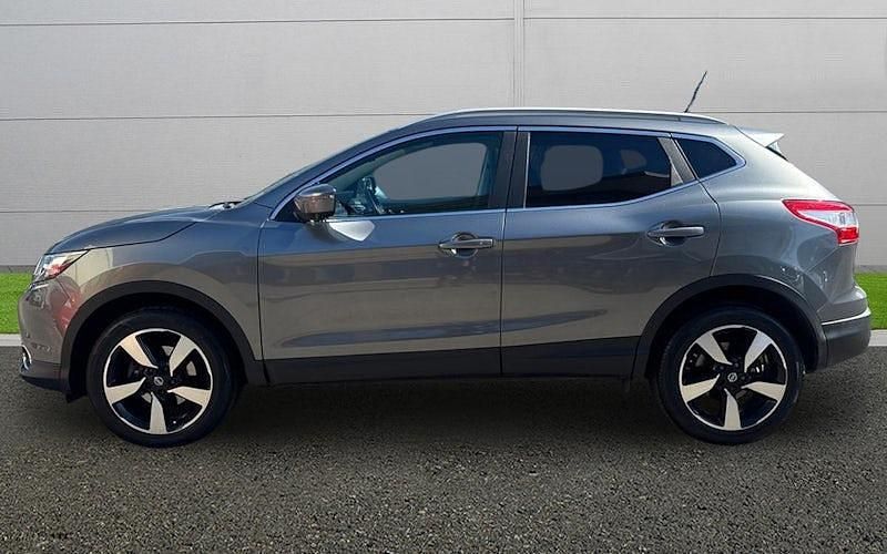 Used Nissan Qashqai Executive 116 HP (85 kW) 2017 Grey SUV