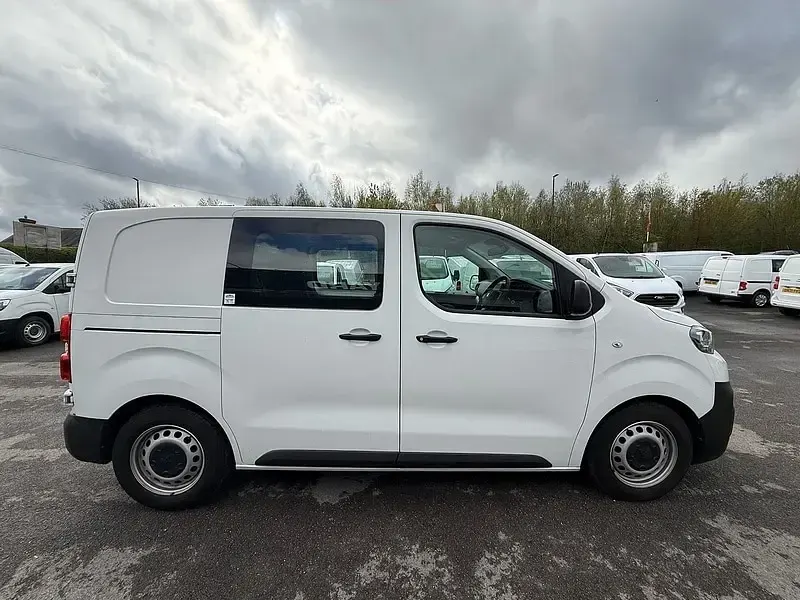 Used Peugeot Expert 100 HP (73 kW) 2020 White Van