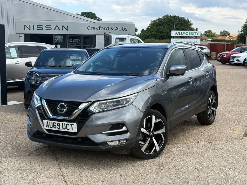 Used Nissan Qashqai Tekna 2019 Grey SUV