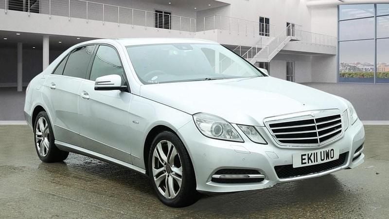 Used Mercedes E220 Avantgarde 2011 Silver Sedan