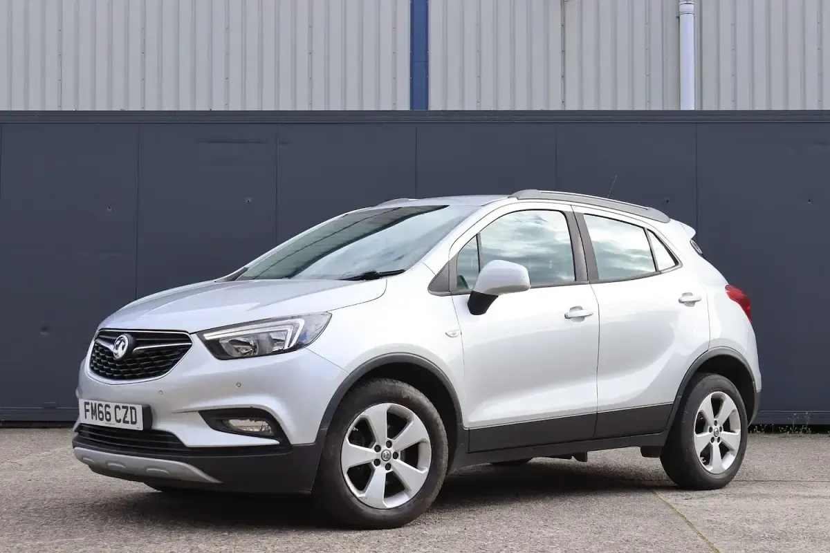 Used Vauxhall Mokka X Design Edition 110 HP (80 kW) 2017 Silver SUV