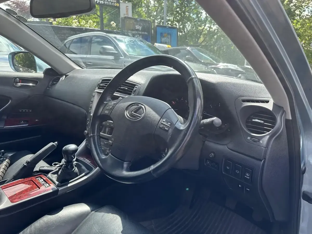 Used Lexus IS220d 2008 Blue Sedan