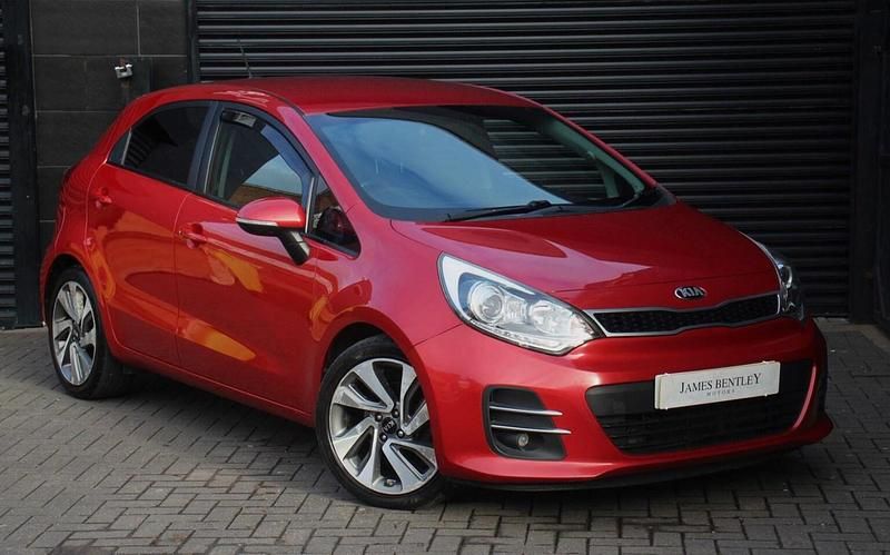 Red Used 2015 Kia Rio Hatchback | £3,440 (Fair price) - Image 1/4