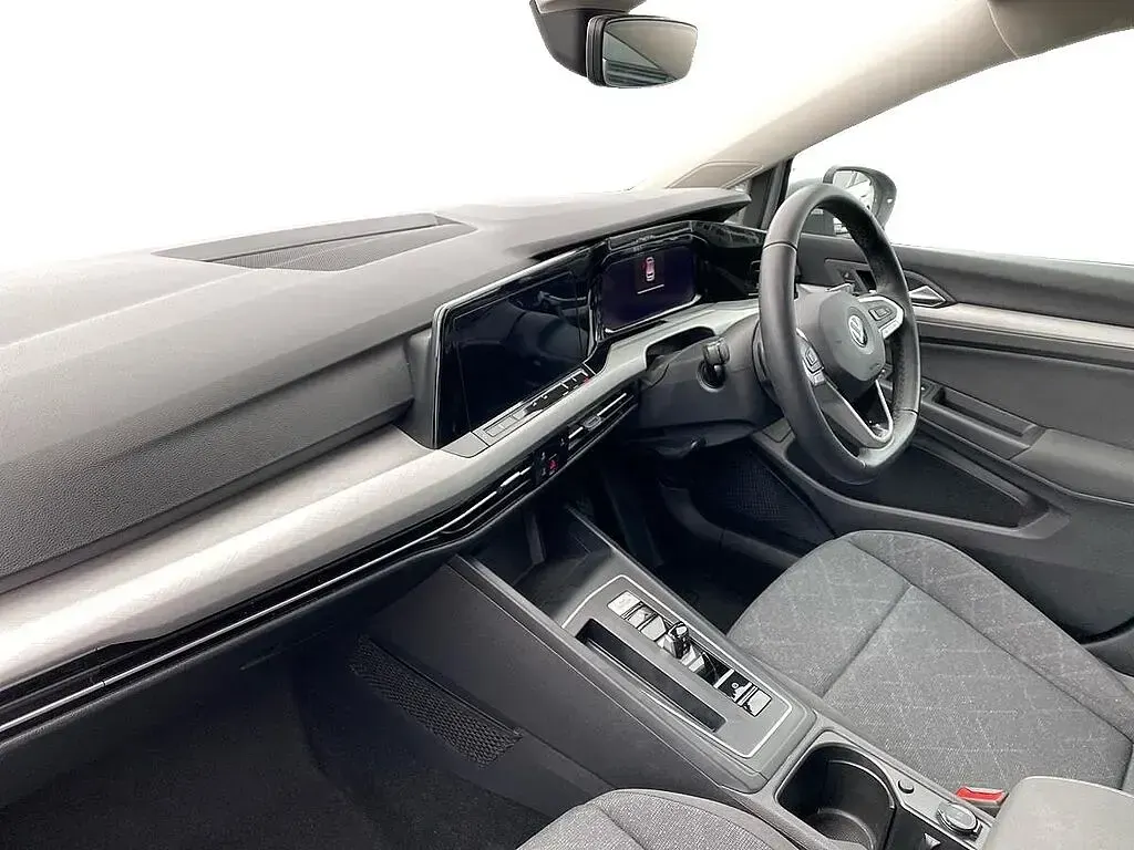 Used VW Golf VII Life 150 HP (110 kW) 2020 Hatchback