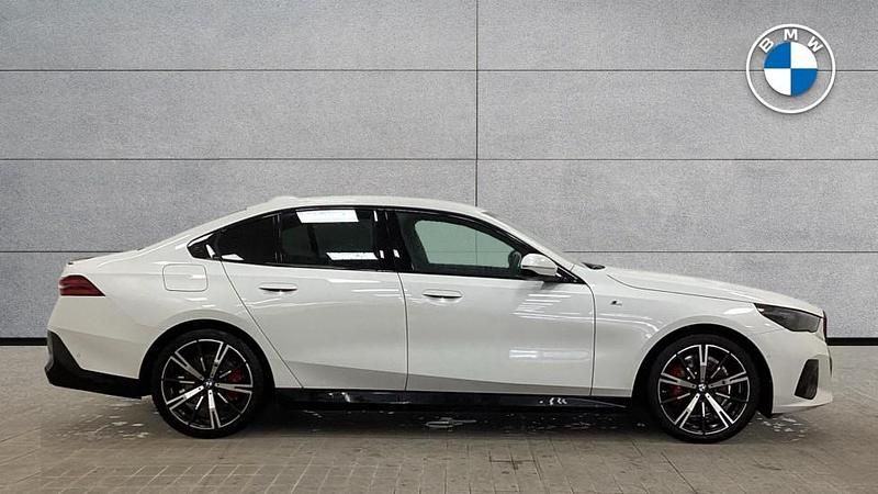 Used BMW 520 M Sport 205 HP (150 kW) 2025 White