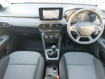 Used Dacia Jogger Extreme 109 HP (80 kW) 2024 Grey MPV