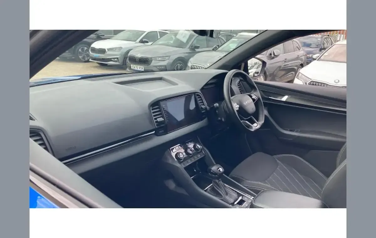 Used Skoda Karoq SportLine 190 HP (139 kW) 2025 Blue SUV