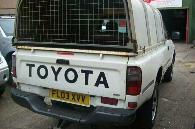 Used Toyota HiLux 2003 Pickup