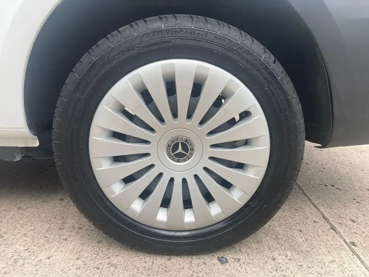 Used Mercedes e-Vito Progressive 85 kW (116 HP) 2023 White Van