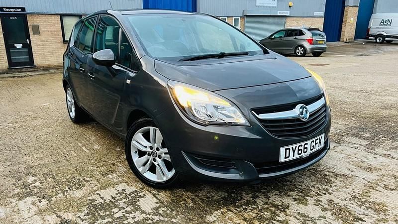 Used Vauxhall Meriva Club 120 HP (88 kW) 2016 Grey MPV