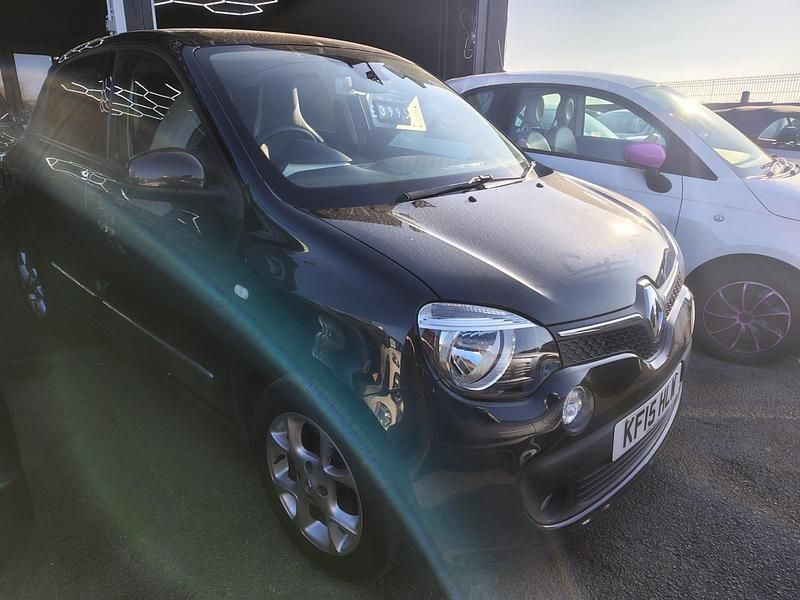 Used Renault Twingo Dynamique 70 HP (51 kW) 2015 Black Hatchback