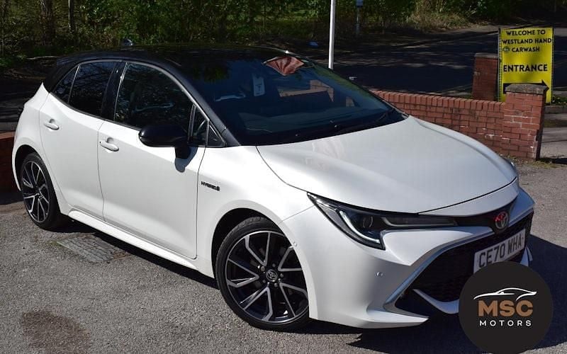 Begagnad Toyota Corolla 184 HK (135 kW) 2022 Halvkombi