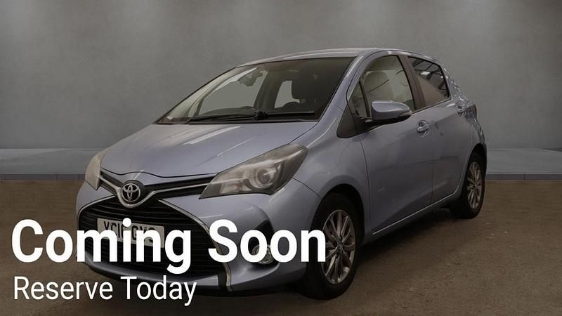 Blue Used 2016 Toyota Yaris Hatchback | £8,990 (Fair price) - Image 1/4