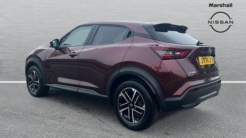 Used Nissan Juke N-Connecta 114 HP (83 kW) 2025 Red SUV