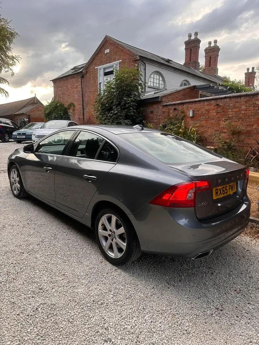 Used Volvo S60 SE 190 HP (139 kW) 2015 Grey Sedan