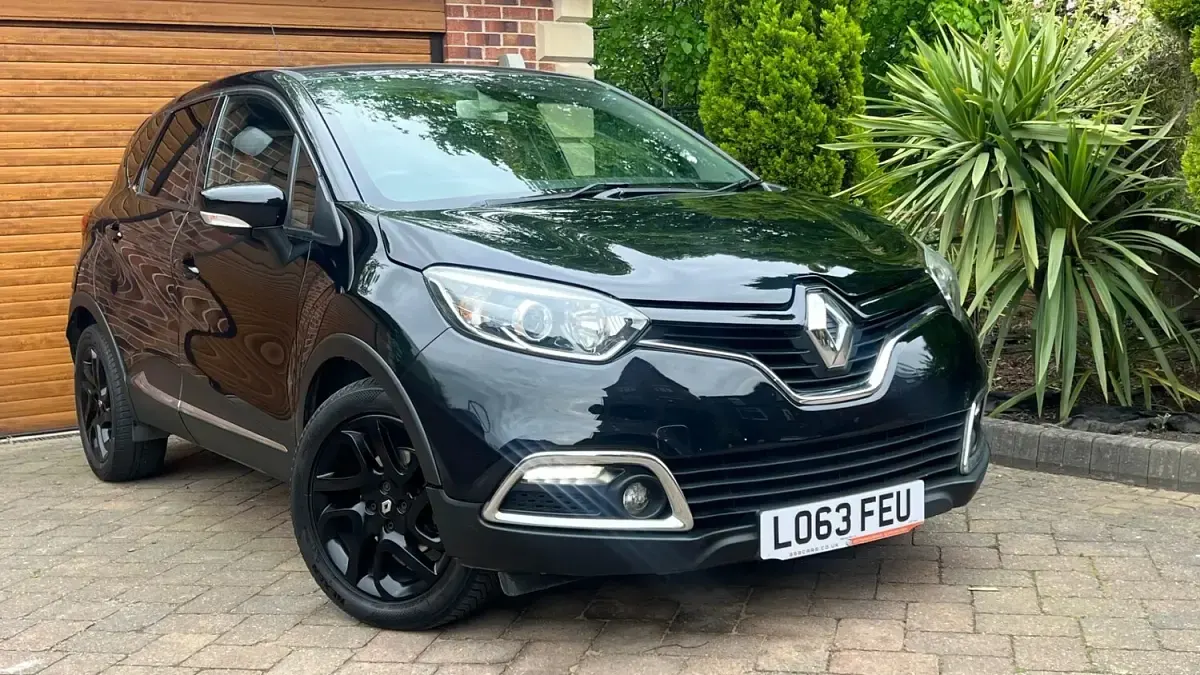 Used Renault Captur Dynamique 90 HP (66 kW) 2013 Black SUV