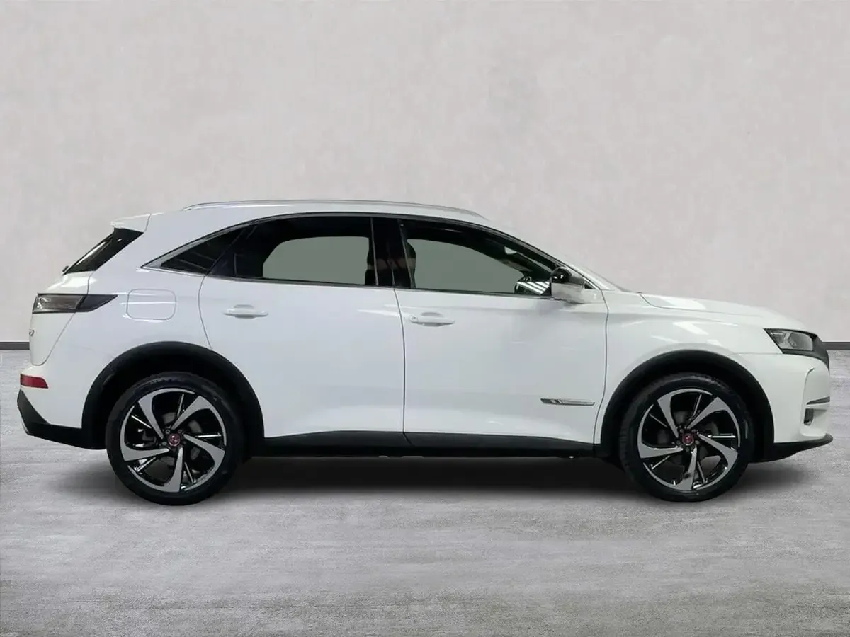 Used DS Automobiles DS7 Crossback Performance 180 HP (132 kW) 2020 White SUV