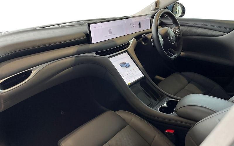 New MG IM5 300 kW (408 HP) 2025 Hatchback