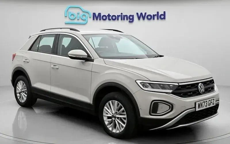 Used VW T-Roc Life 150 HP (110 kW) 2025 SUV