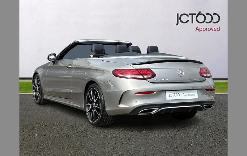 Used Mercedes C300 AMG Line Premium 241 HP (177 kW) 2019 Silver Cabriolet