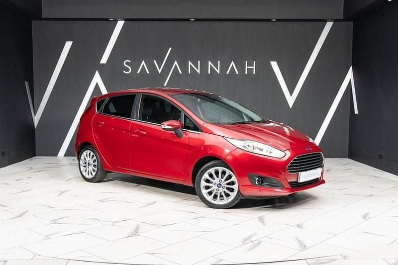 Used Ford Fiesta Titanium X 125 HP (91 kW) 2015 Red Hatchback