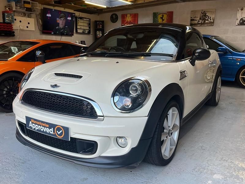 Used Mini Cooper S Coupé 2011 White Coupe