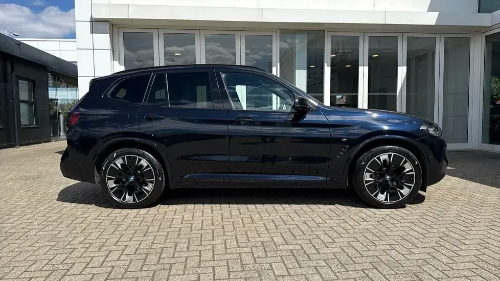 Used BMW iX3 M Sport 207 kW (282 HP) 2022 Black SUV