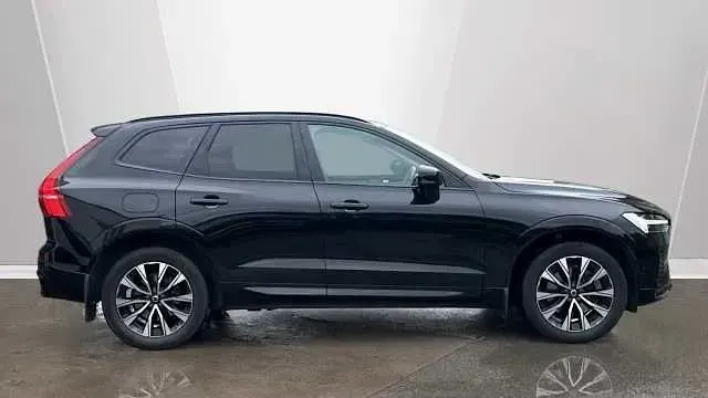 Used Volvo XC60 Plus 247 HP (181 kW) 2023 SUV
