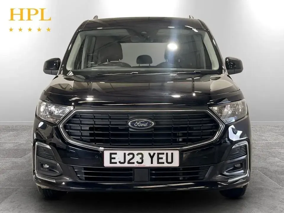 Used Ford Tourneo Connect Titanium 122 HP (89 kW) 2023 Black MPV