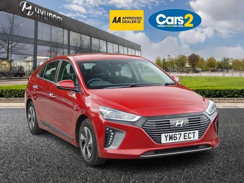 Red Used 2017 Hyundai Ioniq Premium Sedan | £10,490 (A bit pricey) - Image 1/4