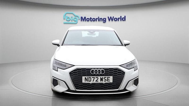 Used Audi A3 Sportback e-tron Sport 204 HP (150 kW) 2023 White Hatchback