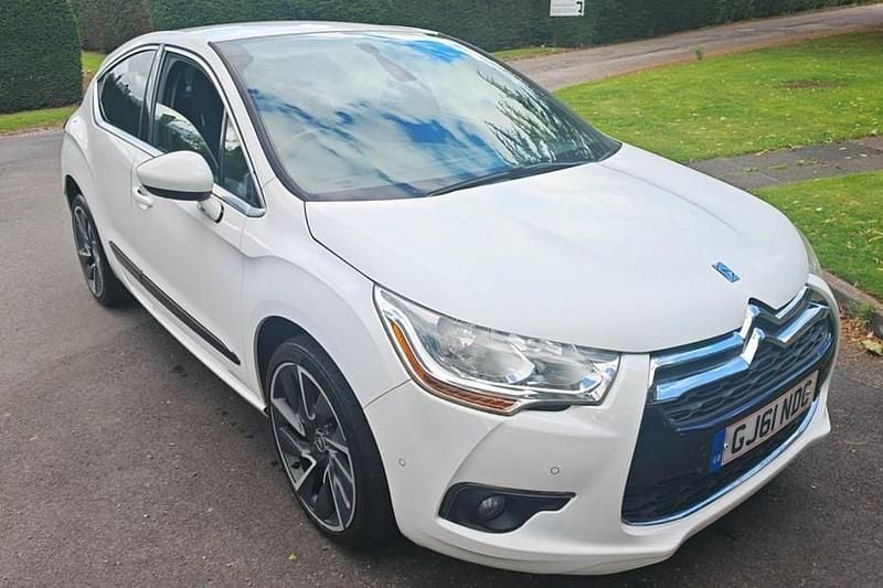 White Used 2011 Citroën DS4 Hatchback | £3,750 (Fair price) - Image 1/1