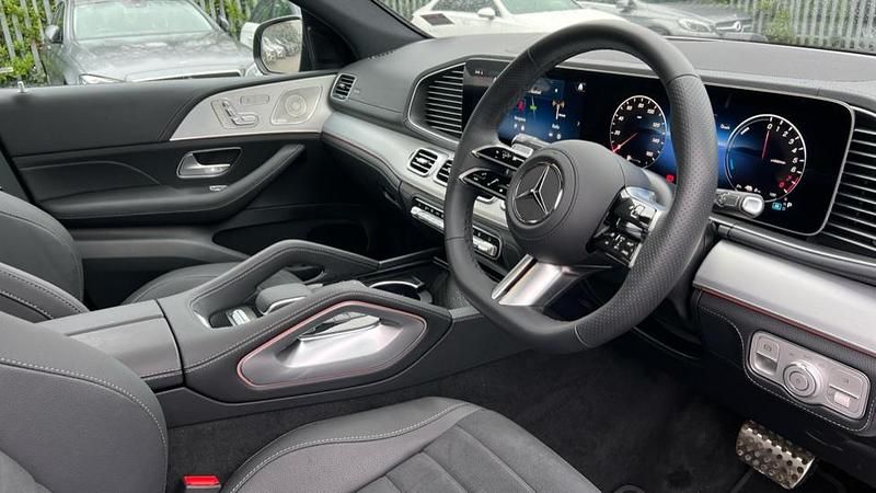 Used Mercedes GLE400 Urban 381 HP (280 kW) 2025 Obsidian black metallic Coupe