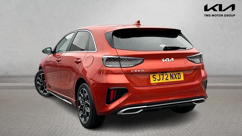 Used Kia Ceed GT-Line 158 HP (116 kW) 2022 Orange Hatchback