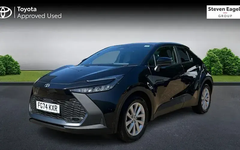 Used Toyota C-HR 140 HP (102 kW) 2026 SUV