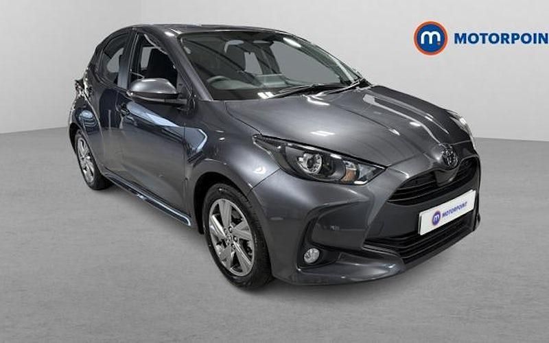 Used Toyota Yaris Hybrid 116 HP (85 kW) 2025 Grey Hatchback