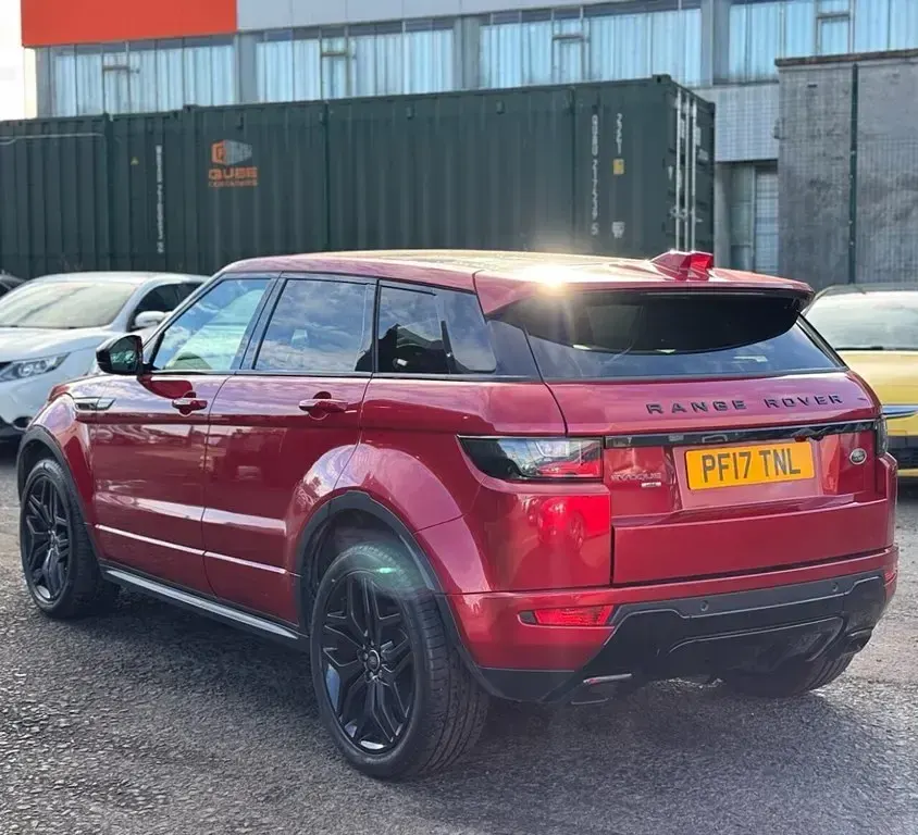 Used Land Rover Range Rover evoque HSE Dynamic 180 HP (132 kW) 2017 Red SUV