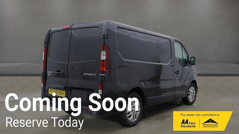 Used Renault Trafic 2018 Black MPV