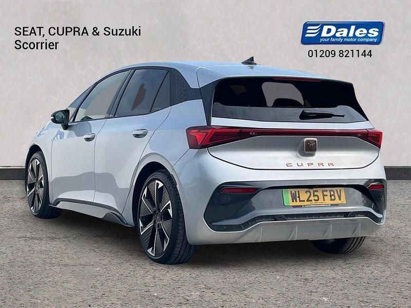 Used Cupra Born e-Boost 169 kW (231 HP) 2025 Geyser silver Hatchback