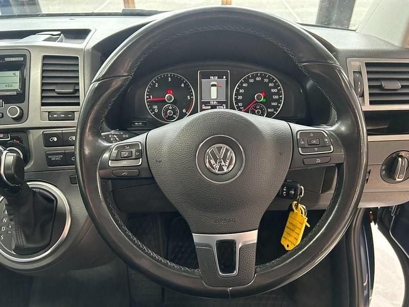 Usado VW Caravelle Executive 2014 Azul Monovolume