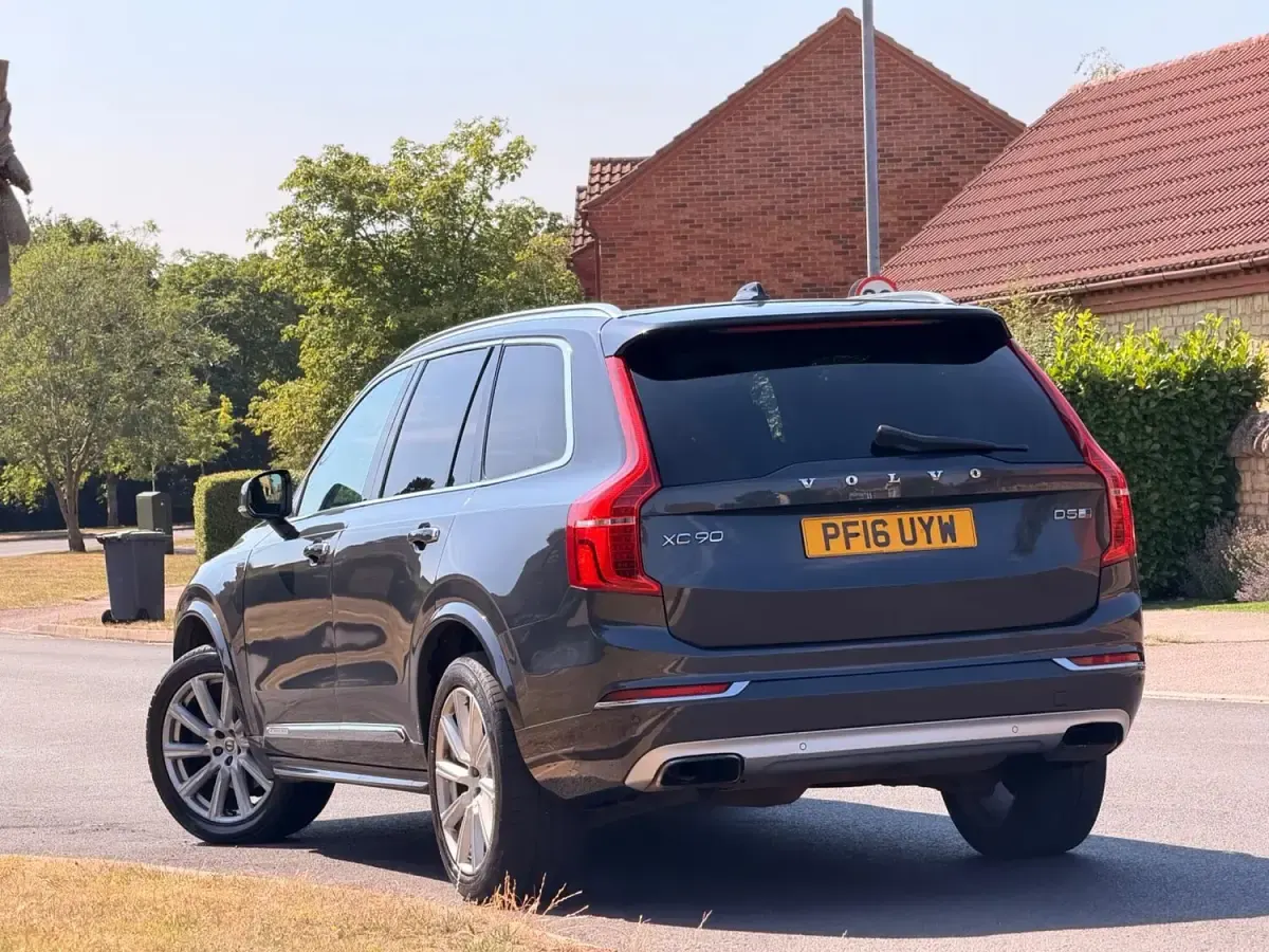 Used Volvo XC90 Inscription 2016 Grey SUV