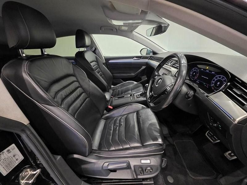 Used VW Arteon Elegance 150 HP (110 kW) 2018 Black Hatchback